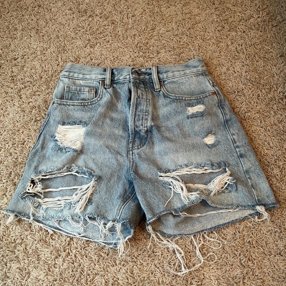 90s Girlfriend Short